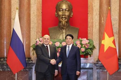 Chủ tịch nước Lương Cường tiếp Thủ tướng Nga Mishustin