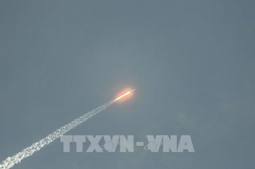 SpaceX phóng 2 tàu đổ bộ tư nhân của Mỹ và Nhật Bản lên Mặt Trăng