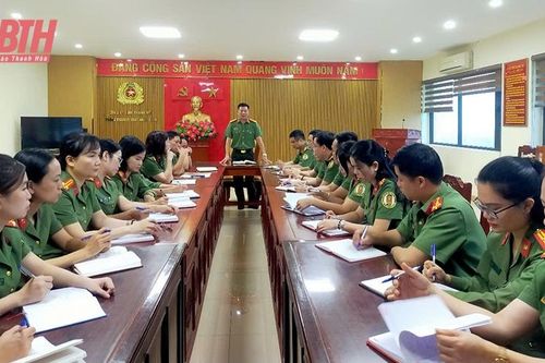 Bịt 'kẽ hở' trong công tác quản lý người nước ngoài (Bài cuối): 'Gỡ khó' trong công tác quản lý