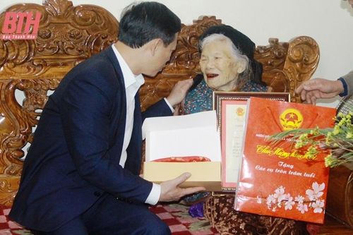 Phó Trưởng Đoàn ĐBQH tỉnh Mai Văn Hải kiểm tra sản xuất và đời sống Nhân dân tại huyện Như Thanh