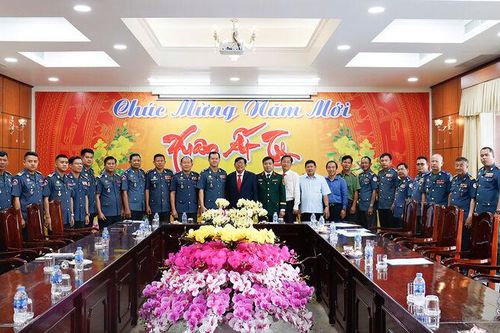 Bộ Tư lệnh Quân cảnh Hoàng gia Campuchia chúc Tết tỉnh An Giang
