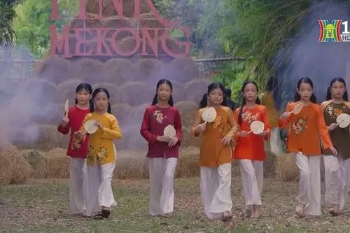 Khi trẻ em lên sàn diễn thời trang