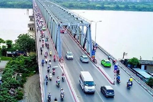 Xe chở học sinh được đi qua cầu Chương Dương từ 20/1