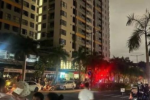 Cháy tại chung cư Mizuki Park Nam Long, cư dân nháo nhào chạy xuống đất