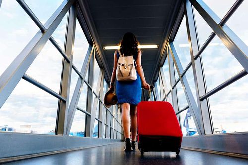 Vì sao nói 'người khôn luôn tránh chuyến bay muộn'?