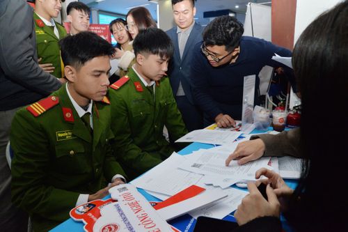 Hà Nội: Hỗ trợ chiến sĩ nghĩa vụ Công an nhân dân xuất ngũ tìm kiếm cơ hội việc làm