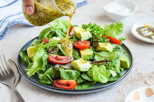 4 công thức nước sốt salad ngon 'bất bại'