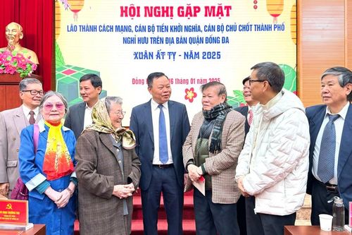 Quận Đống Đa gặp mặt cán bộ lão thành và chủ chốt qua các thời kỳ