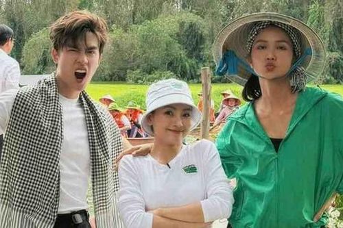 Hoa hậu H'hen Niê 'mở bát xanh ngát' đầu năm, quyết tâm tạo điều đặc biệt cùng dàn mỹ nam V-biz