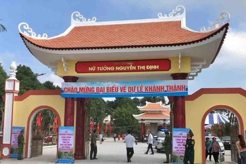 Khánh thành công trình trùng tu, tôn tạo Khu lưu niệm Nữ tướng Nguyễn Thị Định tại Bến Tre