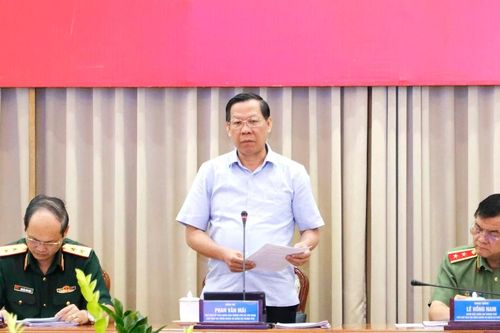 Quận 7 được chọn là điểm giao, nhận quân điểm của TPHCM