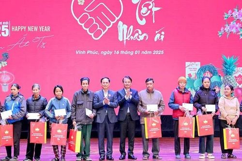 Phó Thủ tướng Bùi Thanh Sơn dự chương trình Tết Nhân ái tại Vĩnh Phúc