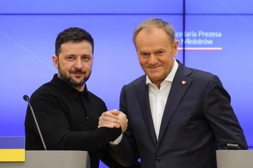 Ba Lan hứa hẹn đập tan rào cản trên con đường đưa Ukraine 'cập bến' EU, Kiev nhắn gửi ông Trump