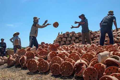 Bảo tồn gốm Chăm Bình Đức