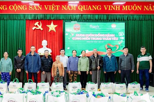 Carlsberg Việt Nam mang 'Tết đủ đầy, Tết yêu thương' đến 7.500 hộ gia đình Miền Trung