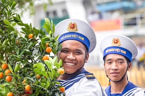 Xuân về sớm giữa khơi xa Trường Sa