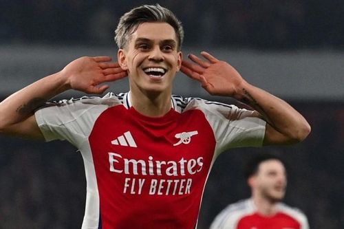Premier League: Arsenal thắng ngược dòng, trở lại top 2