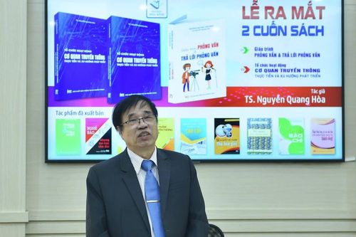 Hai cuốn sách mới về nghề báo tập hợp nhiều khái niệm truyền thông mới