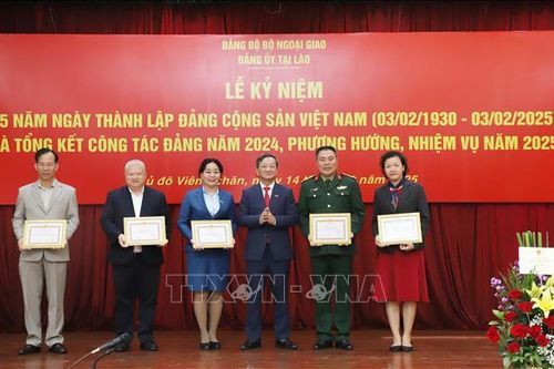Những dấu ấn không thể phai mờ trong quan hệ Việt - Lào