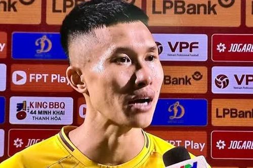 Gây sốt ở giải Đông Nam Á, trò cưng HLV Kim Sang-sik lại khiến NHM ngỡ ngàng tại V.League
