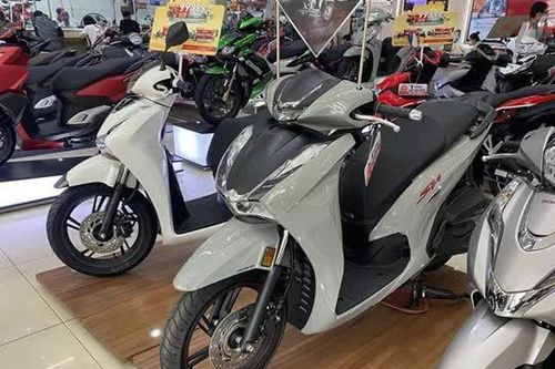 Giá xe Honda SH giữa tháng 1/2025 giảm 'thủng đáy': Khách Việt ùn ùn mua chơi Tết vì giá cực rẻ
