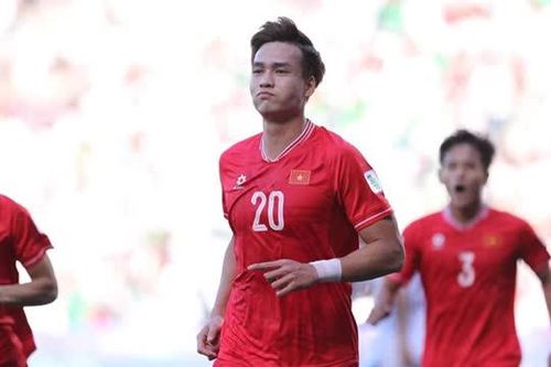 Đội hình tiêu biểu AFF Cup 2024: Sốc nặng vì Việt Anh, Hoàng Đức