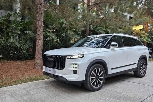 Cận cảnh Jaecoo J7 bản hiếm xuất hiện tại Việt Nam