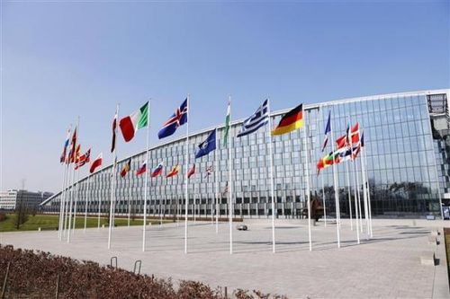 Tăng chi tiêu quốc phòng - chủ đề 'nóng' tại Hội nghị Thượng đỉnh NATO