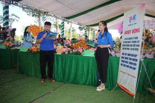 17 đội tham gia hội thi mâm trái cây đẹp