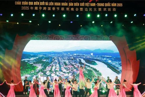 Chương trình giao lưu văn nghệ chào Xuân qua biên giới Việt Nam - Trung Quốc: Những thanh âm rộn rã đầu năm
