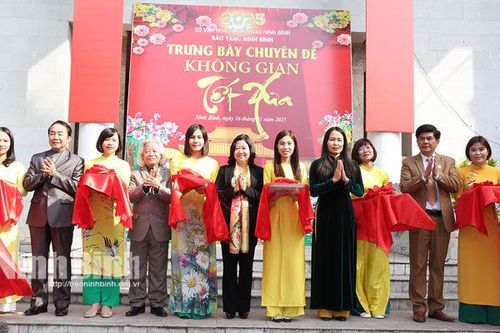 Khai mạc Trưng bày chuyên đề 'Không gian Tết xưa'