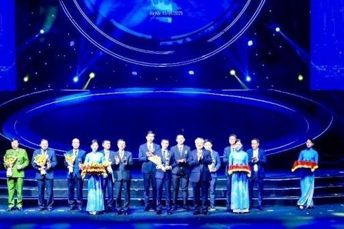 C.OpenAI: Hệ sinh thái mở 'Make in Vietnam' dẫn lối kỷ nguyên trí tuệ Việt