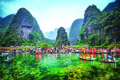 Khai thác hiệu quả tiềm năng di sản để du lịch cất cánh