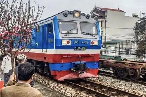 Vé tàu Tết chủ yếu còn chặng ngắn và số lượng ít