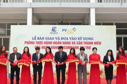 PVcomBank đồng hành cùng trường Đại học Điện lực trong công tác đào tạo, phát triển nguồn nhân lực chất lượng cao