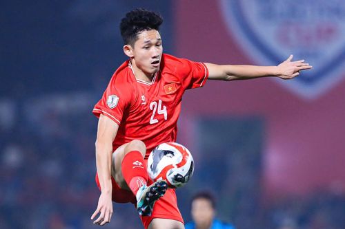 Tuyển thủ Việt Nam ghi bàn hạ Thái Lan gia hạn hợp đồng với Hà Nội FC