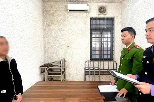 Mua ma túy về giấu ở nhà bố mẹ đẻ để sử dụng