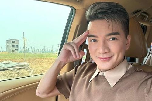 Đàm Vĩnh Hưng thông báo tin vui, nhắn tin cho người thân mà 'nước mắt trào ra'