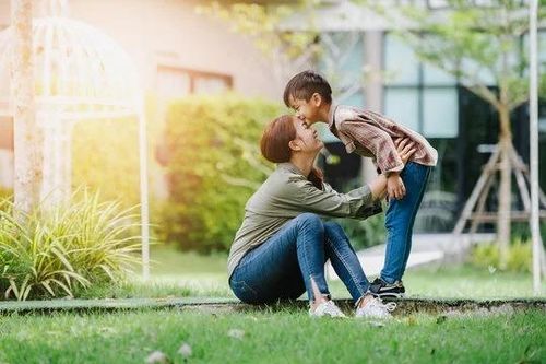 10 điều cha mẹ của những đứa trẻ kiên cường, mạnh mẽ luôn làm khiến con dễ chạm đến thành công