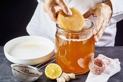 Hướng dẫn 4 bước làm kombucha đơn giản tại nhà
