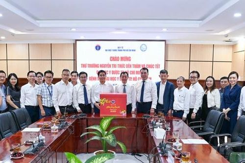 Thứ trưởng Bộ Y tế: 'Mỗi khoa, phòng phải có một đội phòng cháy chữa cháy'