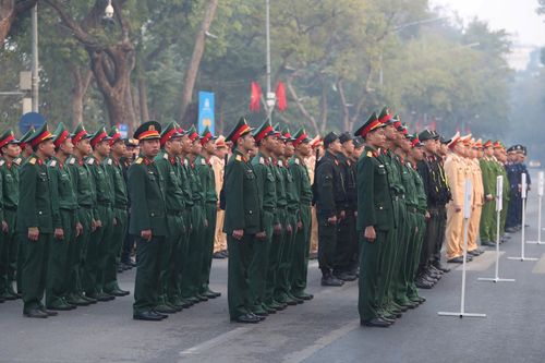 Hà Nội tập trung xử lý vi phạm giao thông, quyết tâm giảm tai nạn trên cả ba tiêu chí