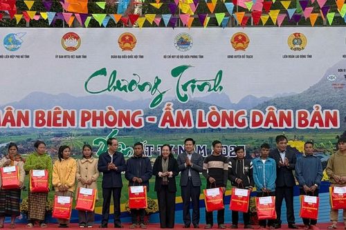 Quảng Bình: Đồng bào Ma Coong, Arem tham gia 'Xuân Biên phòng - Ấm lòng dân bản'