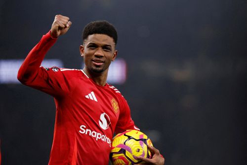 Cú hat-trick làm rung chuyển Old Trafford của Amad Diallo