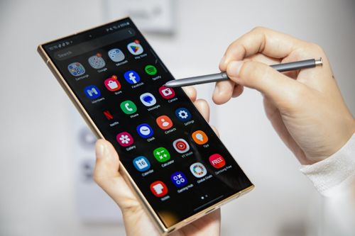 Galaxy S24 giảm hơn 10 triệu sau một năm