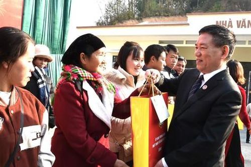 Đất nước càng phát triển thì càng phải chăm lo đến đời sống nhân dân
