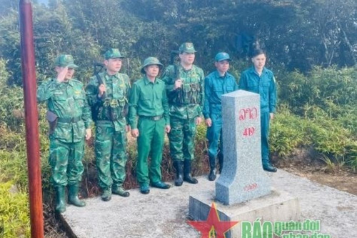 Biên phòng Nghệ An tuần tra đường biên, cột mốc trước Tết Nguyên đán Ất Tỵ