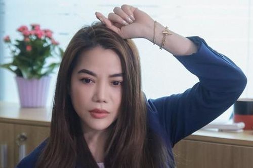 Những ngày cuối năm, Trương Ngọc Ánh cùng ê kíp trao quà Tết ý nghĩa, đến thăm trẻ em mồ côi và người già