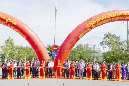 Khai trương cặp cửa khẩu Quốc tế đường bộ, đường sông Thường Phước - Kaoh Roka