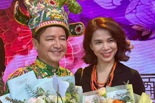 Bạn gái kém 18 tuổi đến ủng hộ Chí Trung diễn Táo quân 2025